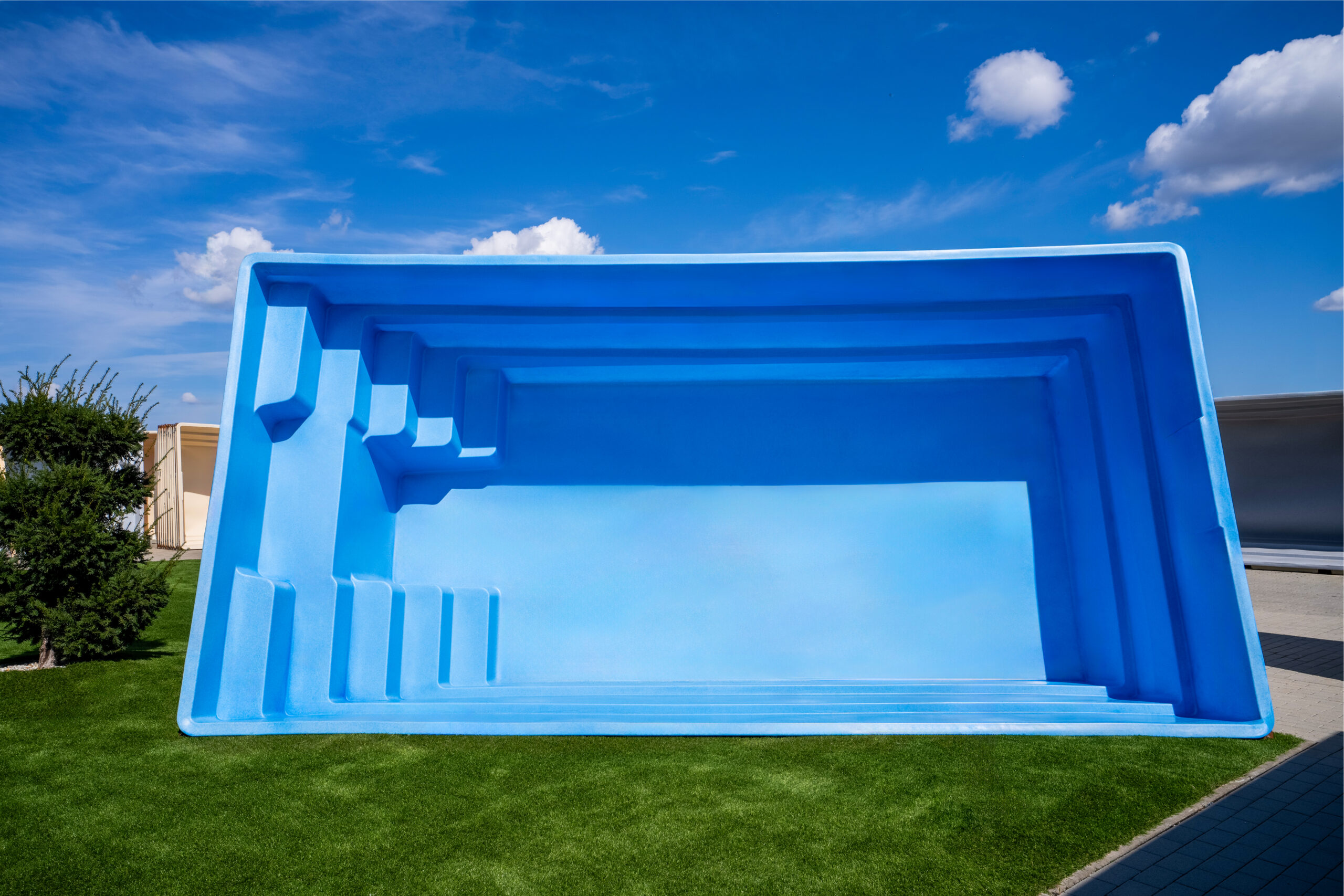 Squarepool20240911125308
